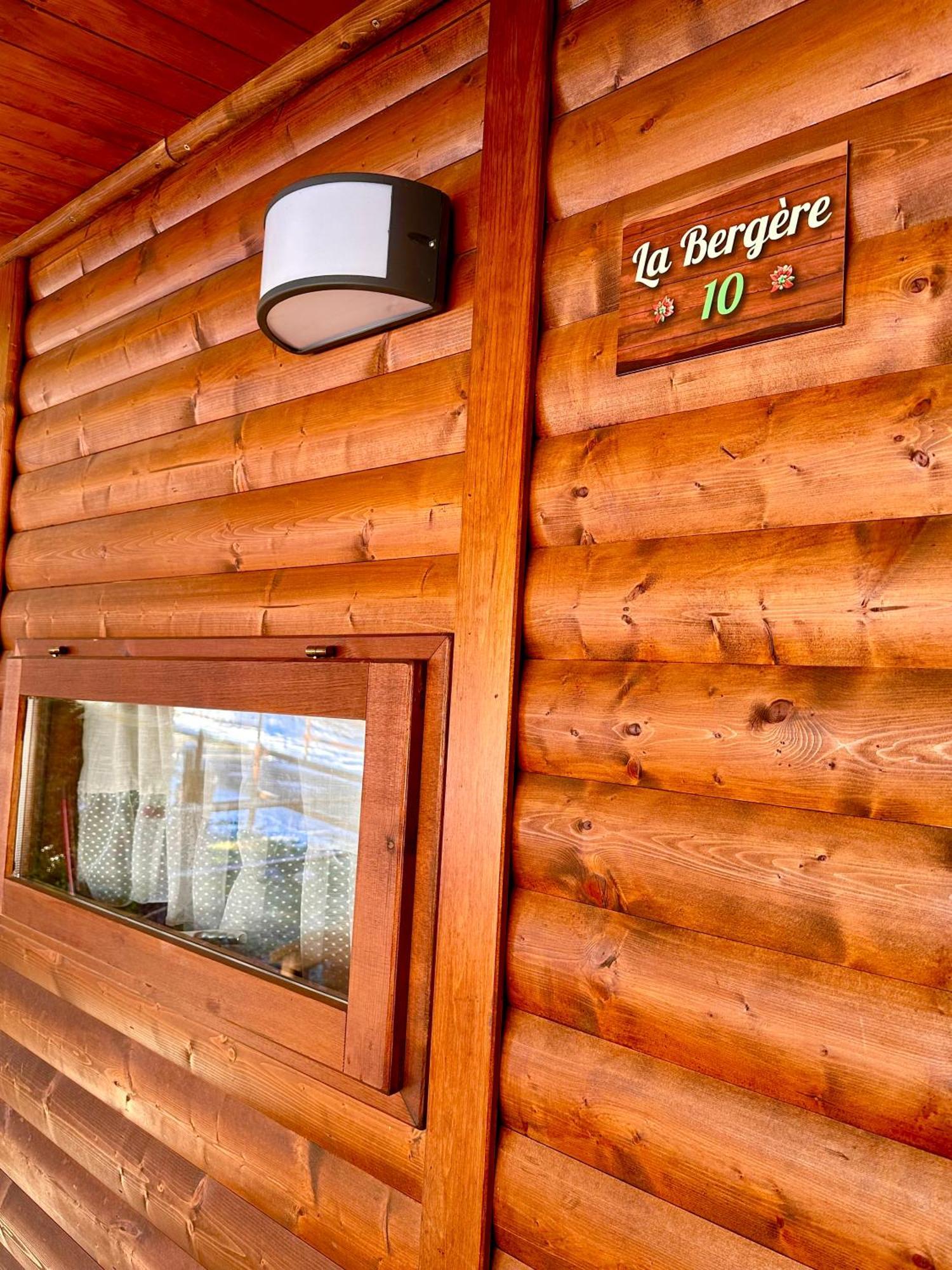 Bijoux Des Alpes - Mont Blanc Village La Salle Zimmer foto
